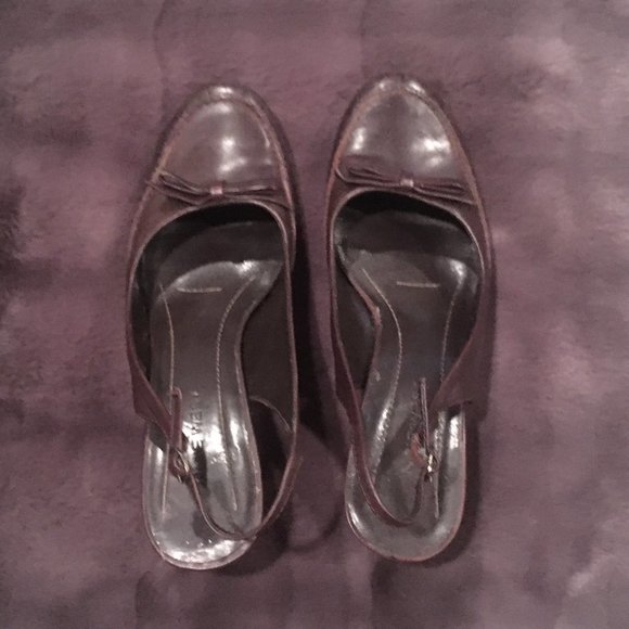 Nine West Slingback Heels with Bow & Reptile Print Accent - Brown (Size: 7.5M) - Picture 2 of 7